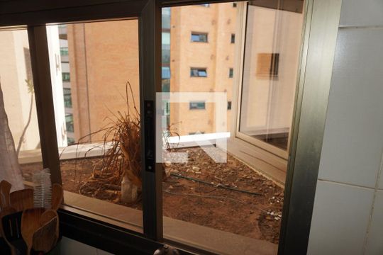 Cozinha de apartamento à venda com 5 quartos, 305m² em Vila Mariana, São Paulo