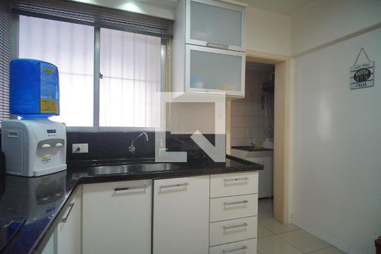Cozinha de apartamento à venda com 2 quartos, 86m² em Vila Rosa, Novo Hamburgo