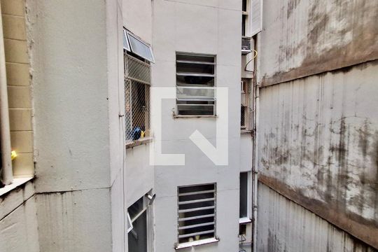 Quarto serviço vista de apartamento à venda com 3 quartos, 124m² em Leme, Rio de Janeiro