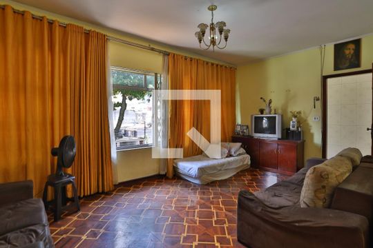 Sala de casa para alugar com 3 quartos, 220m² em Vila Invernada, São Paulo