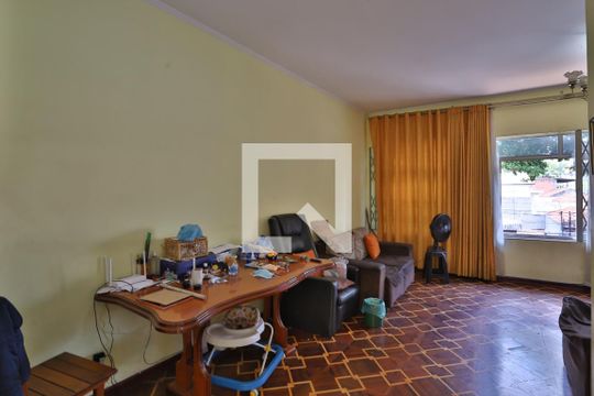 Sala de casa para alugar com 3 quartos, 220m² em Vila Invernada, São Paulo