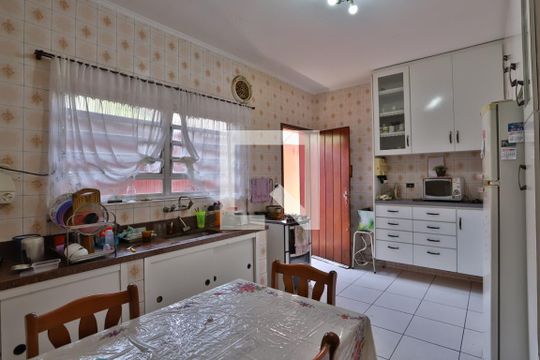 Cozinha de casa à venda com 3 quartos, 220m² em Vila Invernada, São Paulo