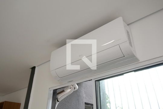 Studio de kitnet/studio para alugar com 1 quarto, 18m² em Vila Castelo, São Paulo
