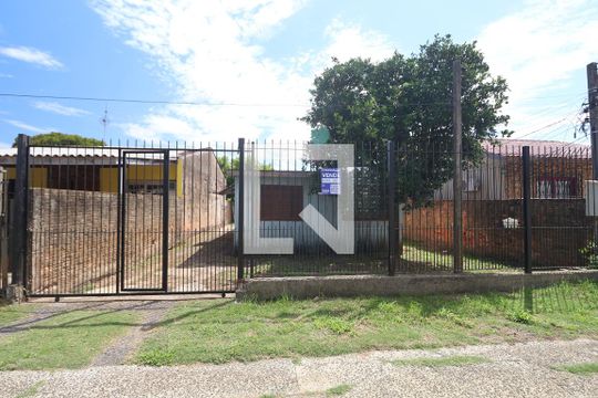 Fachada de casa à venda com 2 quartos, 48m² em Mathias Velho, Canoas