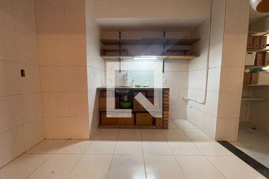 Cozinha de apartamento para alugar com 2 quartos, 64m² em Butantã, São Paulo