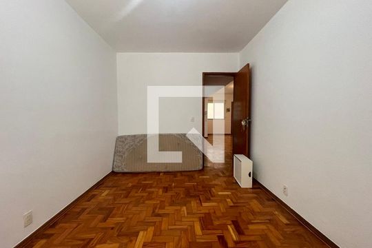 Quarto de apartamento para alugar com 2 quartos, 64m² em Butantã, São Paulo