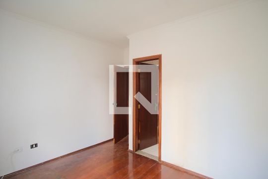 Suíte 3 de casa à venda com 5 quartos, 180m² em Vila Gomes Cardim, São Paulo