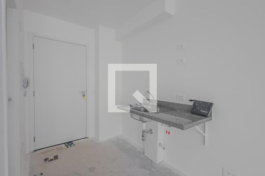 Cozinha de kitnet/studio para alugar com 1 quarto, 24m² em Pinheiros, São Paulo