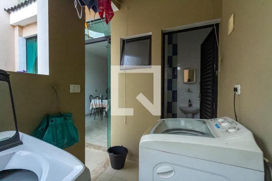Área de Serviço de casa à venda com 2 quartos, 230m² em Jardim Independencia, São Bernardo do Campo
