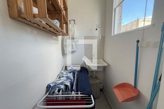Área de Serviço de apartamento para alugar com 1 quarto, 69m² em Aparecida, Santos