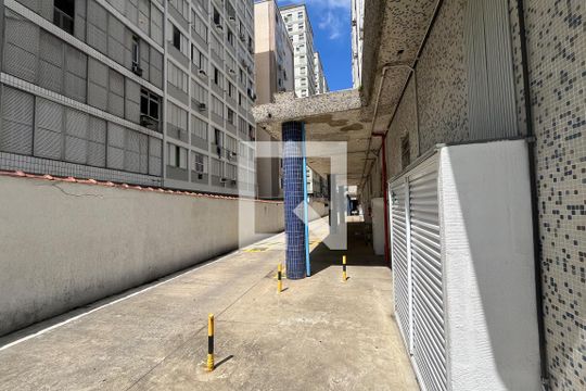 Área comum - Garagem de apartamento para alugar com 1 quarto, 69m² em Aparecida, Santos