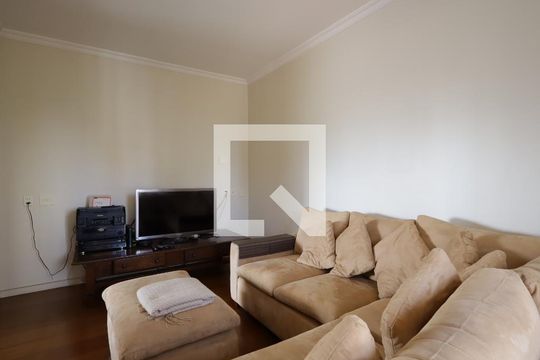 Sala de TV de apartamento à venda com 3 quartos, 251m² em Real Parque, São Paulo