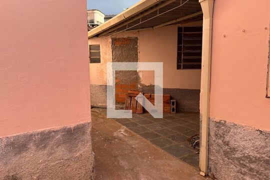Quintal de casa para alugar com 3 quartos, 200m² em Jardim Proença, Campinas