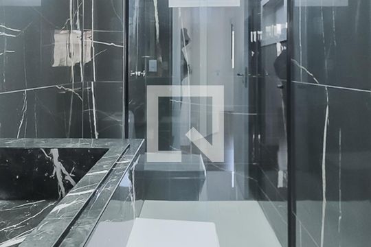 Banheiro de apartamento para alugar com 2 quartos, 69m² em Scharlau, São Leopoldo