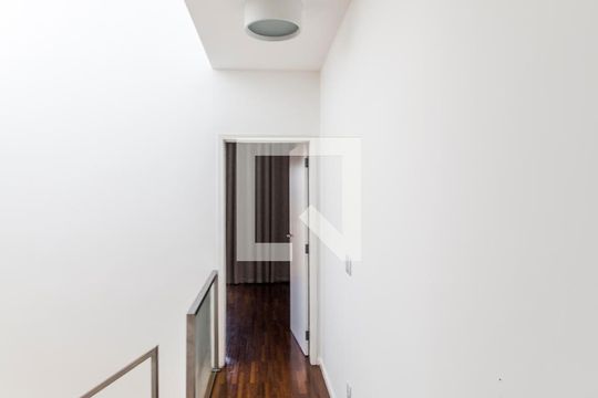Corredor de casa de condomínio à venda com 5 quartos, 500m² em Tamboré, Santana de Parnaíba