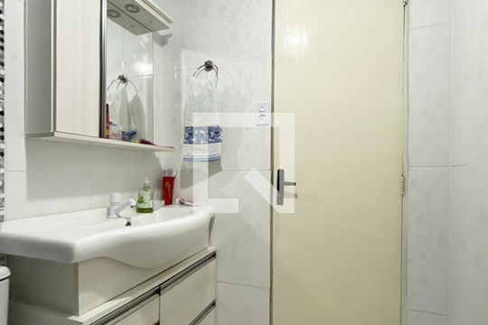 Banheiro de casa à venda com 3 quartos, 92m² em Loteamento Parque Recreio, São Leopoldo