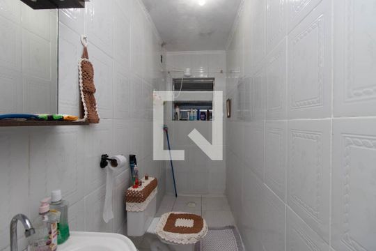 Banheiro Casa 1 de casa à venda com 4 quartos, 210m² em Parque Edu Chaves, São Paulo