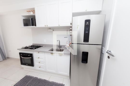Cozinha de apartamento à venda com 1 quarto, 28m² em Socorro, São Paulo