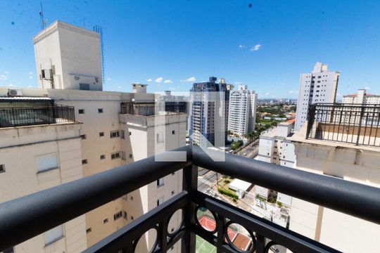VISTA DA COBERTURA LATERAL de apartamento à venda com 3 quartos, 210m² em Mansões Santo Antônio, Campinas