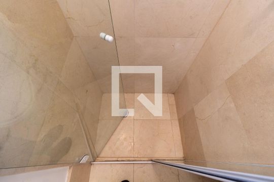 BANHEIRO SOCIAL de apartamento à venda com 3 quartos, 210m² em Mansões Santo Antônio, Campinas