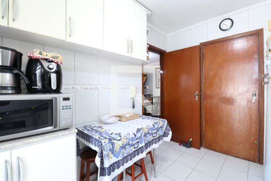 Cozinha de apartamento à venda com 3 quartos, 90m² em Lapa, São Paulo