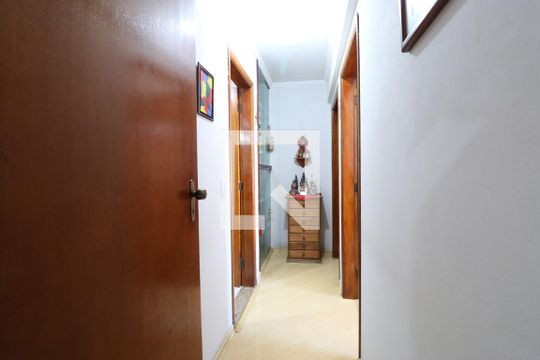 Corredor de apartamento à venda com 3 quartos, 90m² em Lapa, São Paulo