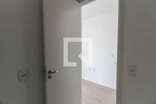 Banheiro de kitnet/studio à venda com 1 quarto, 15m² em Vila Santa Clara, São Paulo