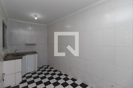Cozinha de casa para alugar com 2 quartos, 100m² em Vila Mazzei, São Paulo