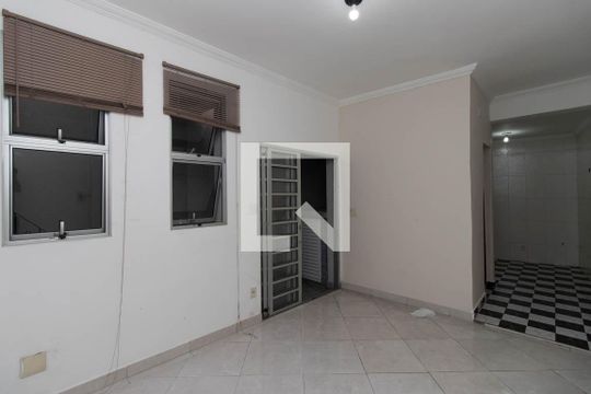 Casa para alugar com 2 quartos, 100m² em Vila Mazzei, São Paulo