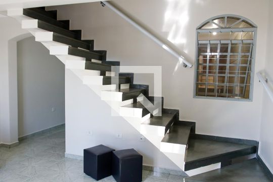 Sala 1 de casa à venda com 5 quartos, 274m² em Padroeira, Osasco