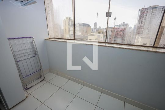 Sacada de apartamento para alugar com 1 quarto, 43m² em Setor Bueno, Goiânia