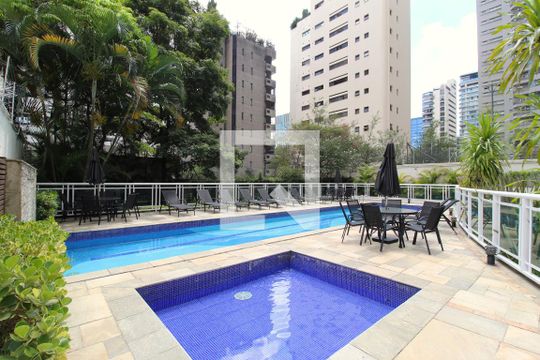 Área Comum - Piscina de apartamento à venda com 3 quartos, 280m² em Itaim Bibi, São Paulo