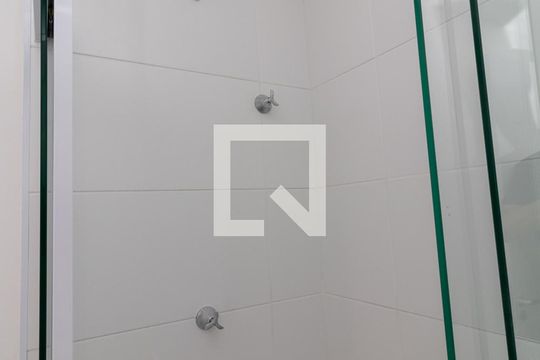 Banheiro de apartamento para alugar com 2 quartos, 36m² em Cidade Patriarca, São Paulo
