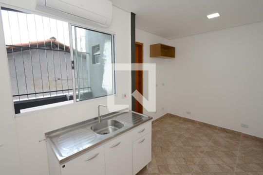 Studio de kitnet/studio para alugar com 1 quarto, 18m² em Vila Castelo, São Paulo