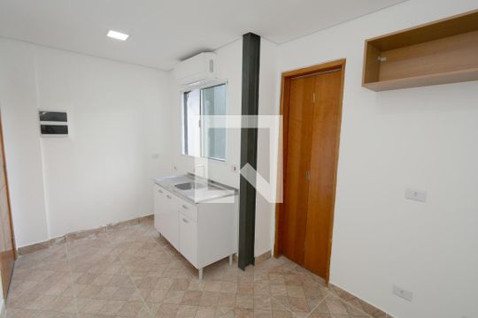Kitnet/Studio para alugar com 1 quarto, 18m² em Vila Castelo, São Paulo