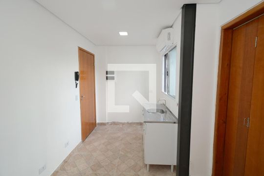 Studio de kitnet/studio para alugar com 1 quarto, 18m² em Vila Castelo, São Paulo