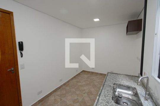 Studio de kitnet/studio para alugar com 1 quarto, 18m² em Vila Castelo, São Paulo