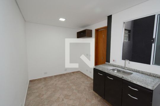 Studio de kitnet/studio para alugar com 1 quarto, 18m² em Vila Castelo, São Paulo