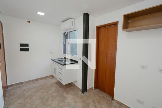 Studio de kitnet/studio para alugar com 1 quarto, 18m² em Vila Castelo, São Paulo