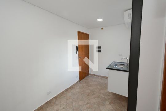 Studio de kitnet/studio para alugar com 1 quarto, 18m² em Vila Castelo, São Paulo