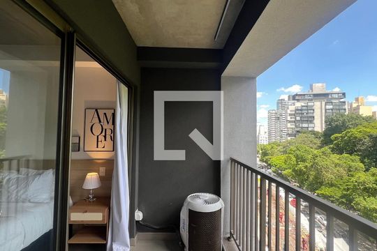 Varanda de kitnet/studio à venda com 1 quarto, 23m² em Cerqueira César, São Paulo