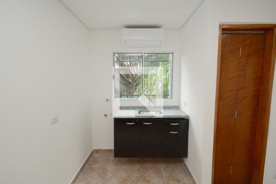 Studio de kitnet/studio para alugar com 1 quarto, 18m² em Vila Castelo, São Paulo