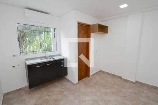 Kitnet/Studio para alugar com 1 quarto, 18m² em Vila Castelo, São Paulo