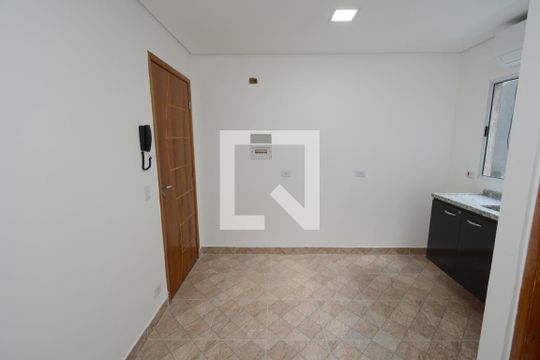Studio de kitnet/studio para alugar com 1 quarto, 18m² em Vila Castelo, São Paulo