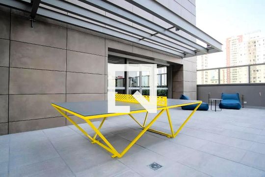 Condomínio de kitnet/studio para alugar com 1 quarto, 25m² em Vila Gomes Cardim, São Paulo