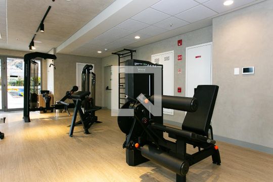 Condomínio - Academia de kitnet/studio para alugar com 1 quarto, 25m² em Vila Gomes Cardim, São Paulo