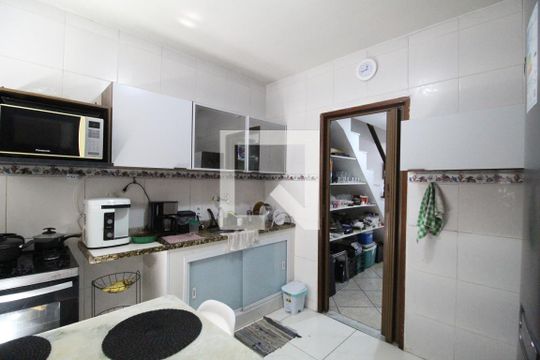 Cozinha de casa para alugar com 2 quartos, 80m² em Curicica, Rio de Janeiro
