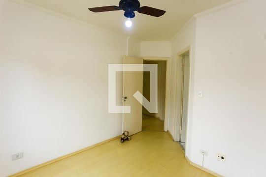 Suíte de apartamento para alugar com 3 quartos, 76m² em Jardim Vazani, São Paulo