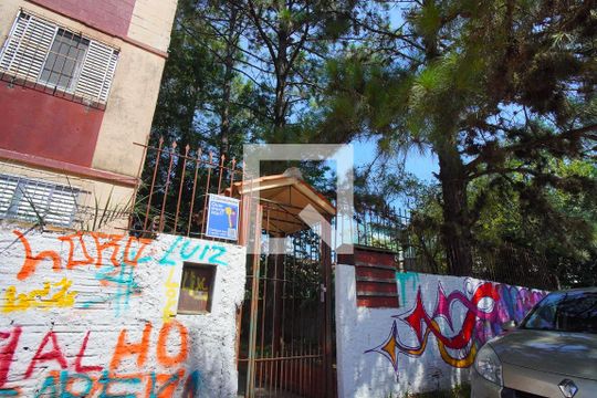 Fachada de apartamento à venda com 2 quartos, 43m² em Rubem Berta, Porto Alegre