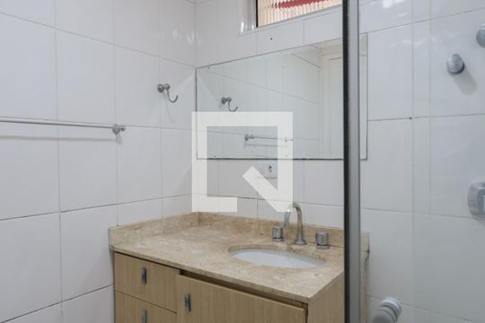 Banheiro de apartamento à venda com 2 quartos, 58m² em Santana, São Paulo